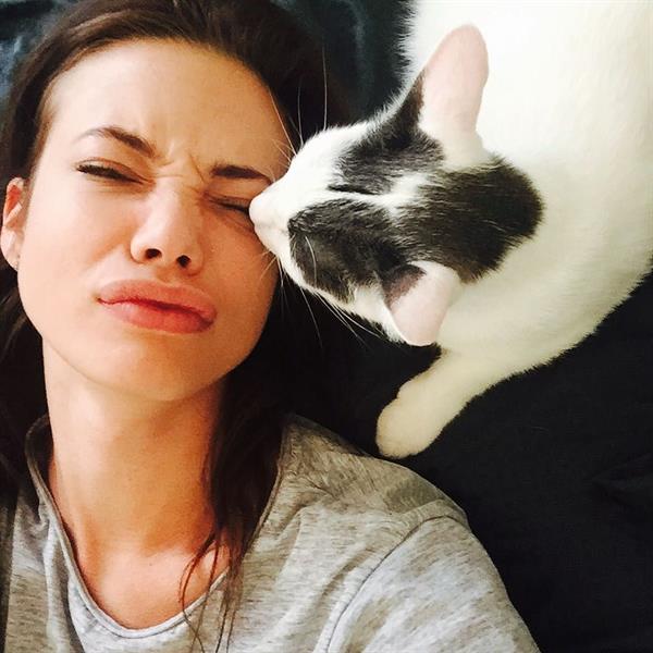 Stephanie Corneliussen taking a selfie