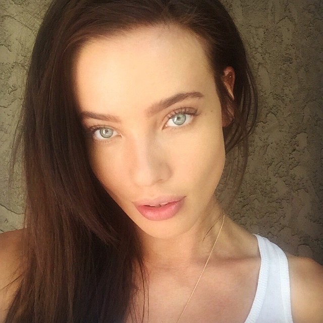 Stephanie Corneliussen taking a selfie