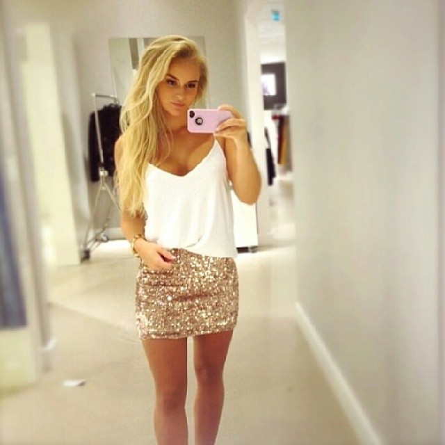 Anna Nyström taking a selfie