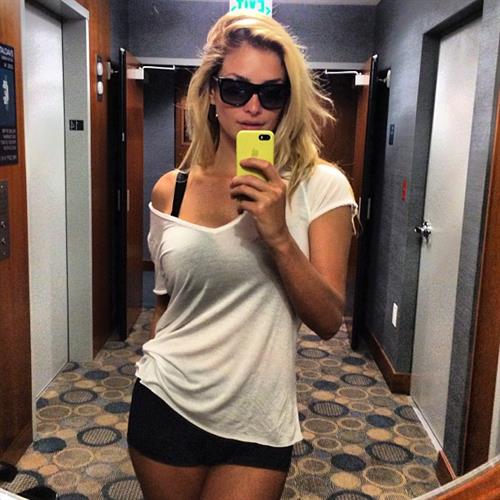 Tatyana Kotova taking a selfie