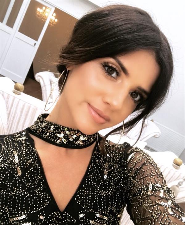 Lucy Mecklenburgh taking a selfie