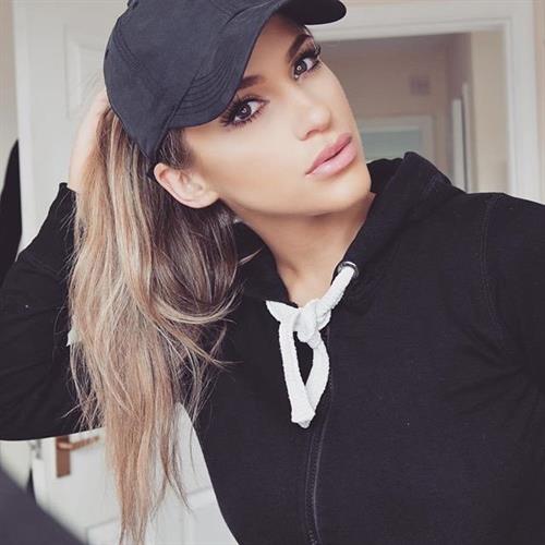 Giorgia Rosella taking a selfie