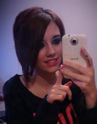 Lauren Robson taking a selfie