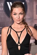 Lili Simmons