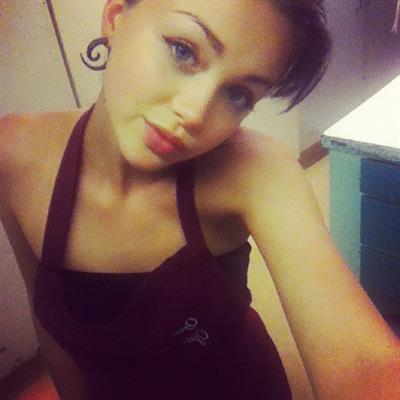 Taylor Godfrey taking a selfie