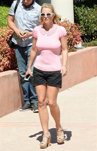 Britney Spears at Wildflour Bakery and Cafe in Agoura, California on August 26, 2014