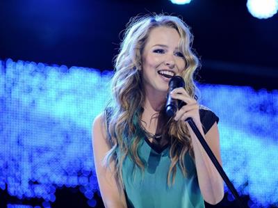 Bridgit Mendler