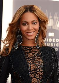 Beyonce at the 2014 MTV Video Music Awards, Inglewood August 24, 2014