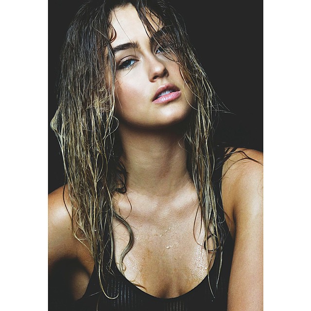 Stephanie Claire Smith taking a selfie