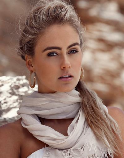 Stephanie Claire Smith