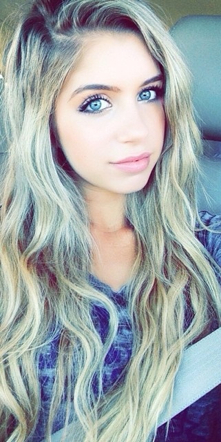 Alexandria DeBerry taking a selfie