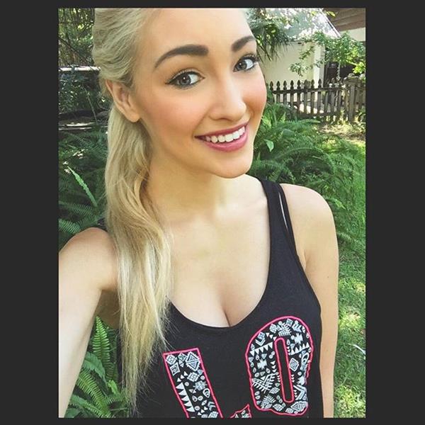 Anna Faith Carlson taking a selfie