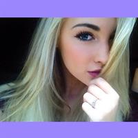 Anna Faith Carlson taking a selfie