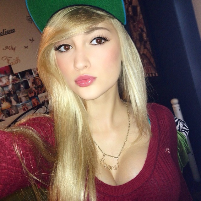 Anna Faith Carlson taking a selfie