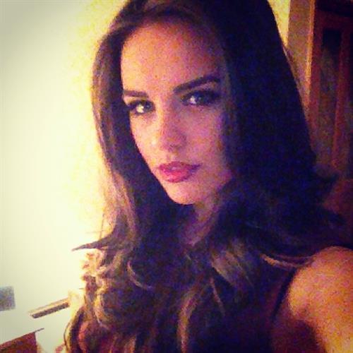 Georgia May Foote taking a selfie