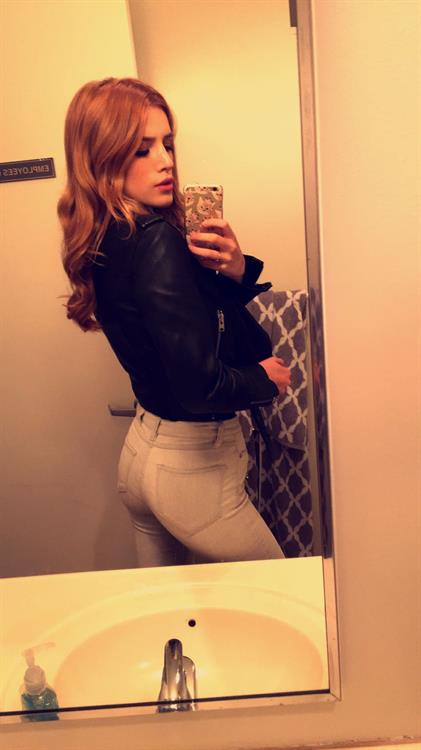 Bella Thorne taking a selfie and - ass