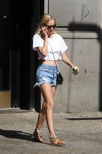 Diane Kruger walking around the east side in August