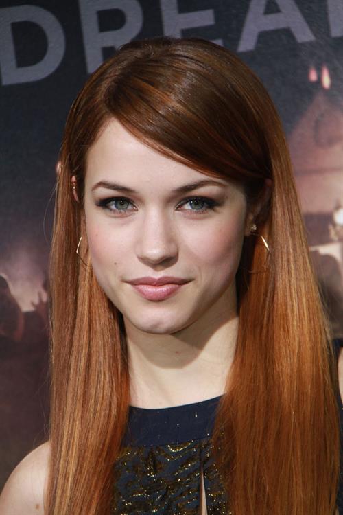 Alexis Knapp