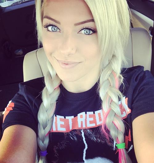 Alexa Bliss taking a selfie