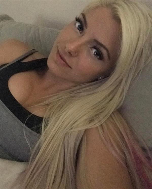 Alexa Bliss taking a selfie