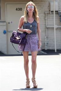 Nicky Hilton - Stops By The Car Wash and Grabs Lunch on May 31, 2012