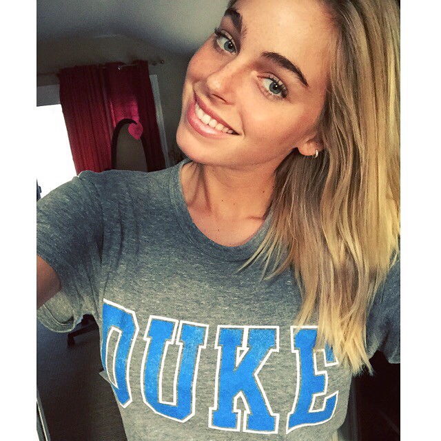 Elizabeth Turner taking a selfie