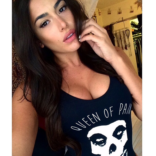 Nikki Howard taking a selfie