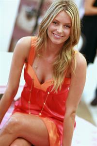 Jennifer Hawkins