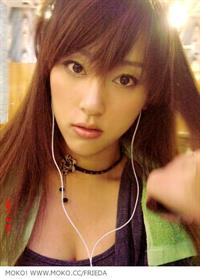 Hu Meng Yuan taking a selfie