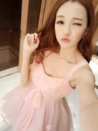 Huang Yi Lin taking a selfie