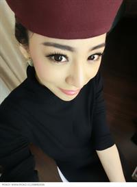 Jin Mei Xin taking a selfie