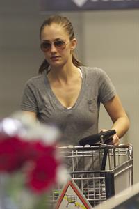 Minka Kelly grocery shopping in Los Angeles 1/14/13 