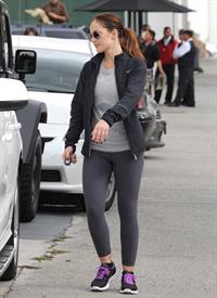 Minka Kelly leaving the gym in LA 12/14/12 