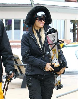 Paris Hilton enjoying a day in the mountains of Aspen December 18, 2012 