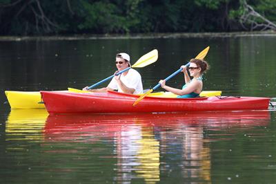Aimee Teegarden kayaking in Ann Arbor on July 29, 2011 