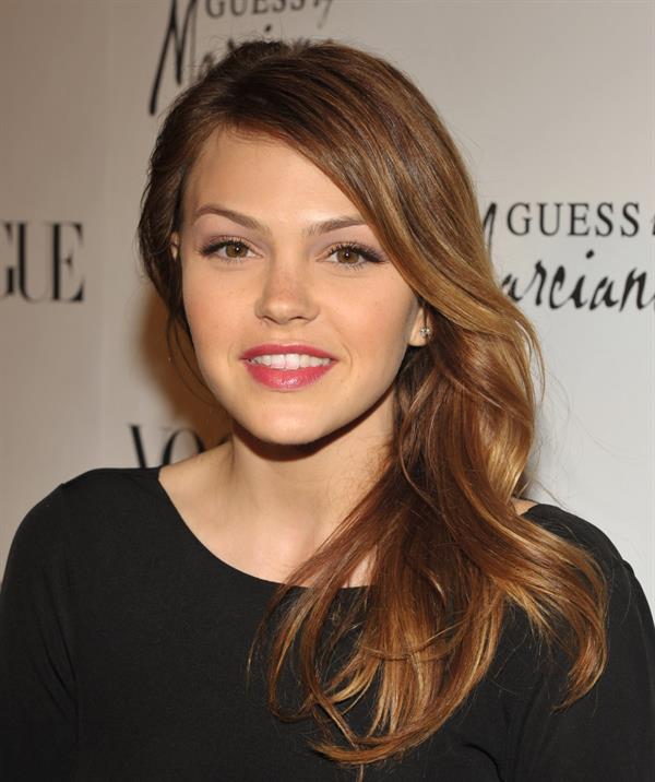 Aimee Teegarden Guess by Marciano Vogue 2011 Holiday Collection Debut 13.10.11