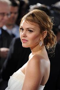 Aimee Teegarden Los Angeles premiere of Scream 4 at Graumans Chinese Ttheatre on April 11, 2011