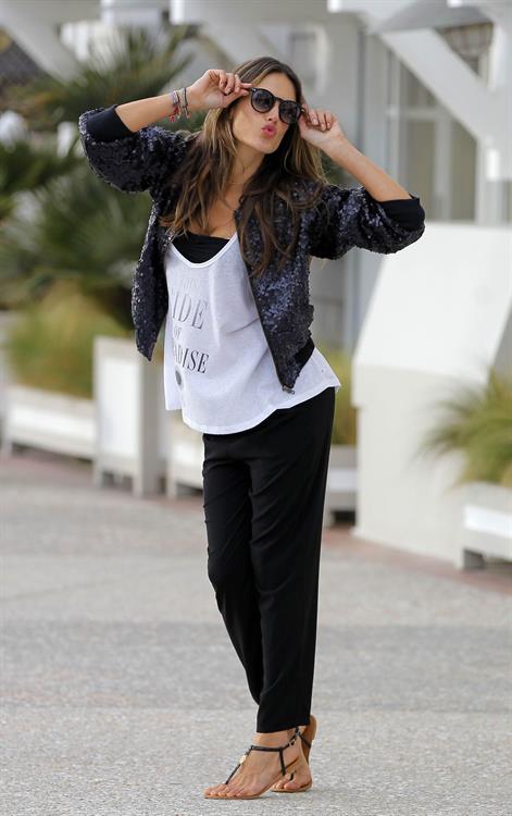 Adriana Lima and Alessandra Ambrosio Photoshoot in Venice beach March 7, 2013