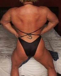 Nuriye Evans in a bikini - ass