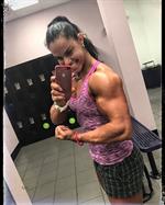 Marie Bouchalova taking a selfie