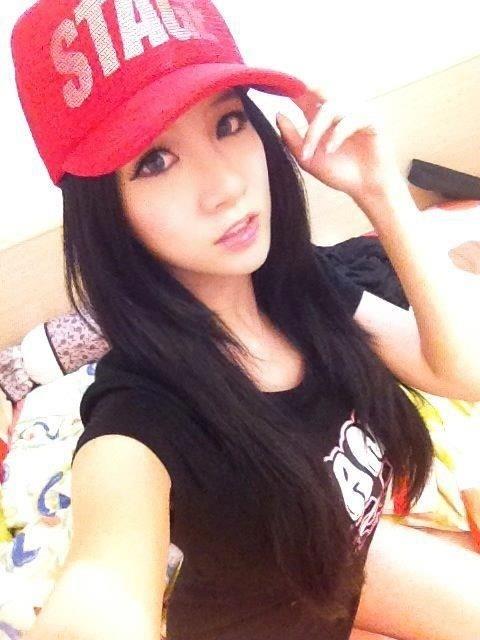 Lin Cai Ti taking a selfie