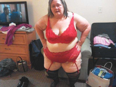 I love exposing myself in public and outdoors as these recent vacation pictures of me show. It gets me so turned on knowing that people are looking at me exposing myself.