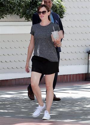 Jennifer Garner out in Santa Monica August 15, 2014