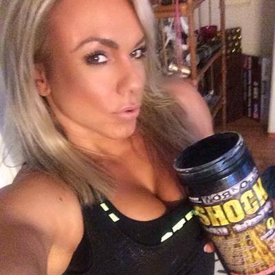 Minna Pajulahti taking a selfie