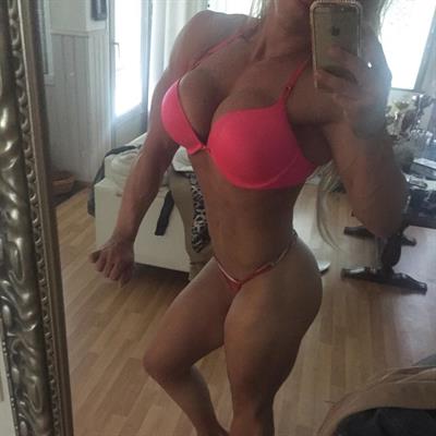 Minna Pajulahti in lingerie taking a selfie