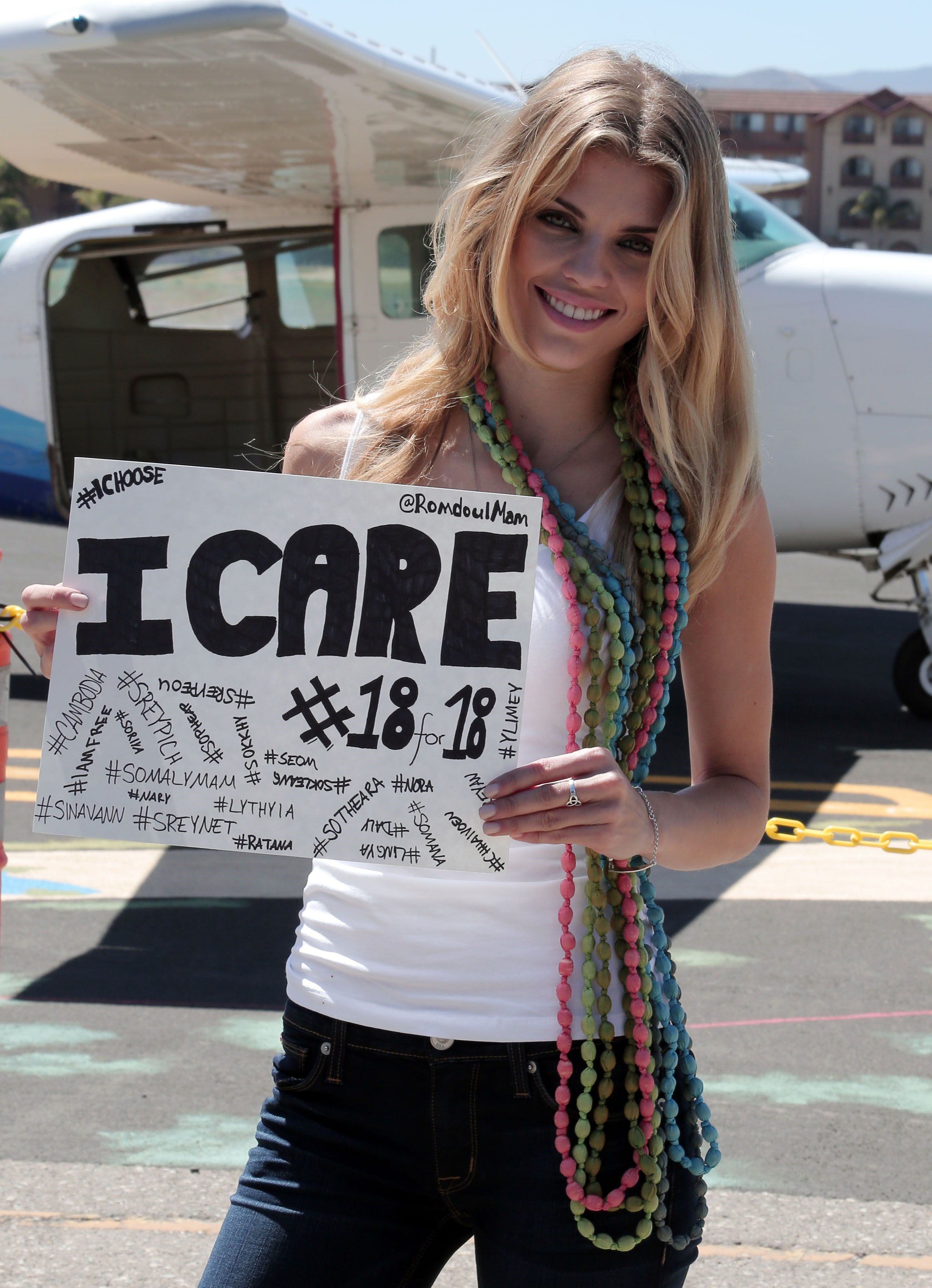 AnnaLynne McCord skydives from 18,000 feet at a charity event, Lompoc August 16, 2014