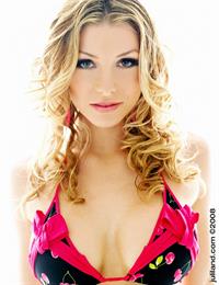 Heather Vandeven Bikini Pictures Heather Vandeven in a bikini