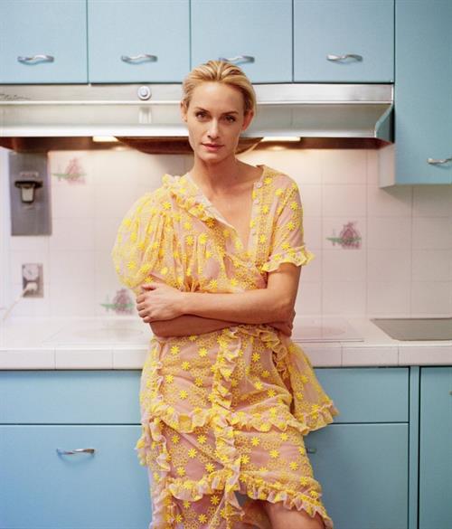 Amber Valletta