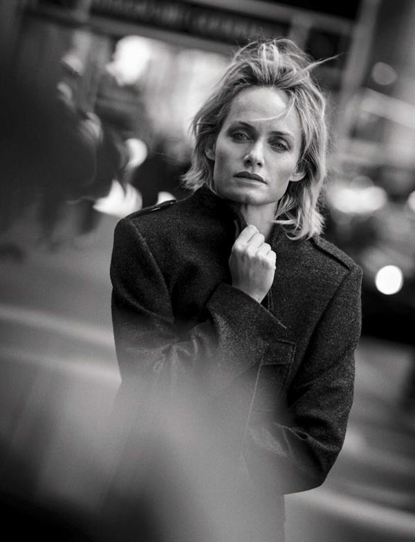 Amber Valletta