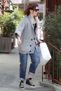 Alyson Hannigan Candids Leaving the Brentwood Country Mart in L.A - March 28th, 2014 